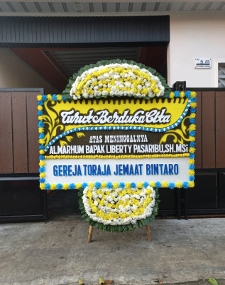 Papan Bunga Duka di Pintu Air