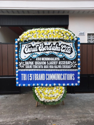 Papan Bunga Duka di Pintu Air